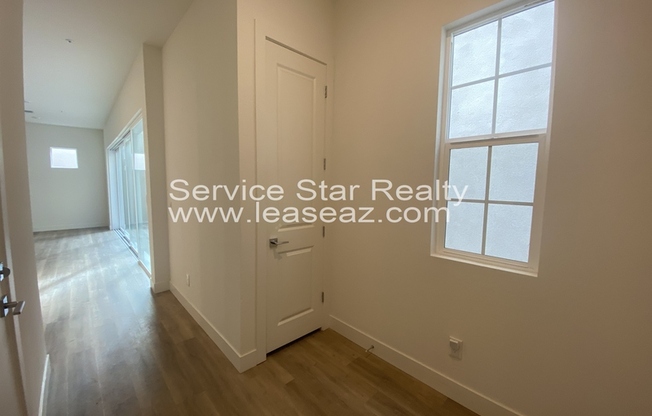 269 E HACKBERRY DR