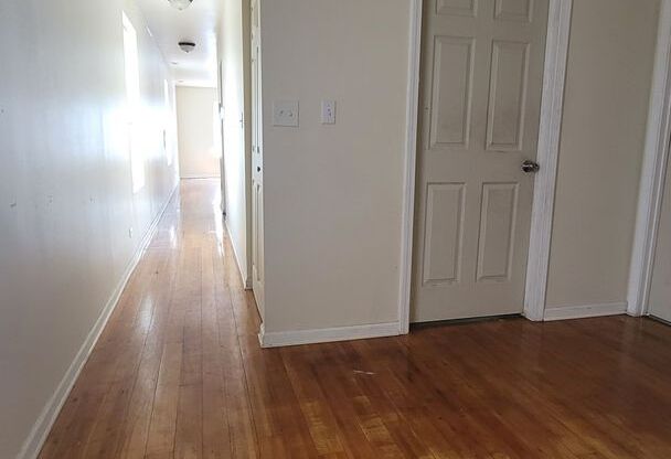 6669 S Michigan Avenue