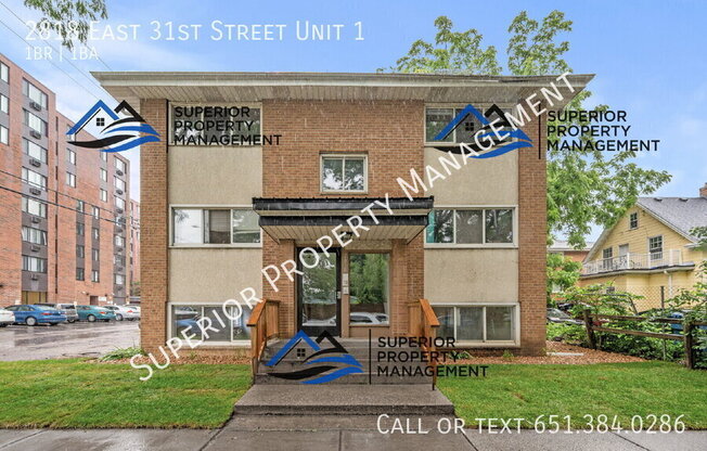 2818 E 31 ST
