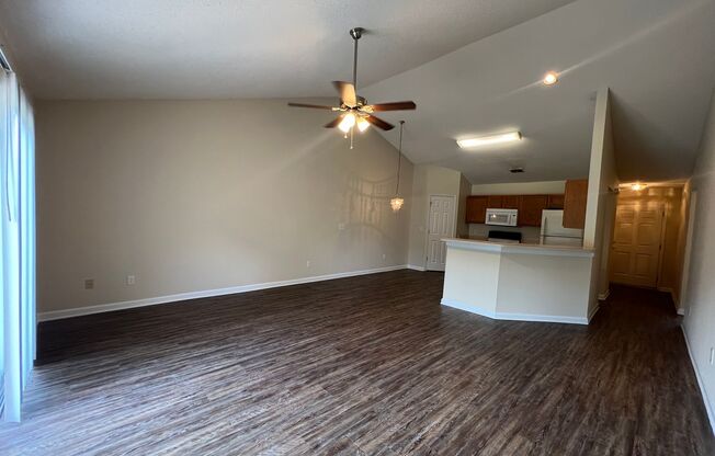 $1595 3/2 - R Section in Palm Coast - Available Now!