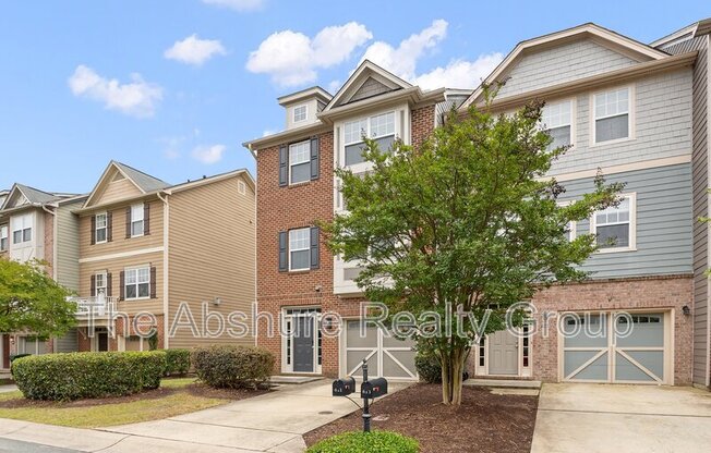 611 CARLTON CMNS LN