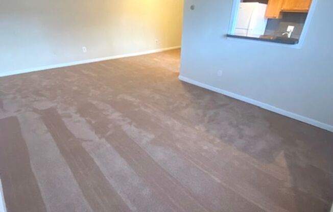 1 bed, 1 bath, 625 sqft, $1,270, Unit D09