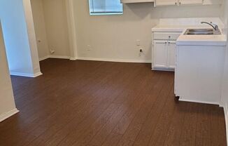 1 bed, 1 bath, $2,096, Unit 119