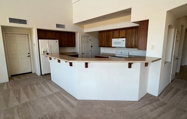 Spacious Southwestern 4/5 Bedroom 3 Bath Home with 3 Car Garage in Vail