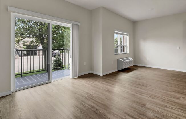 Studio, 1 bath, 678 sqft, $1,406, Unit 214