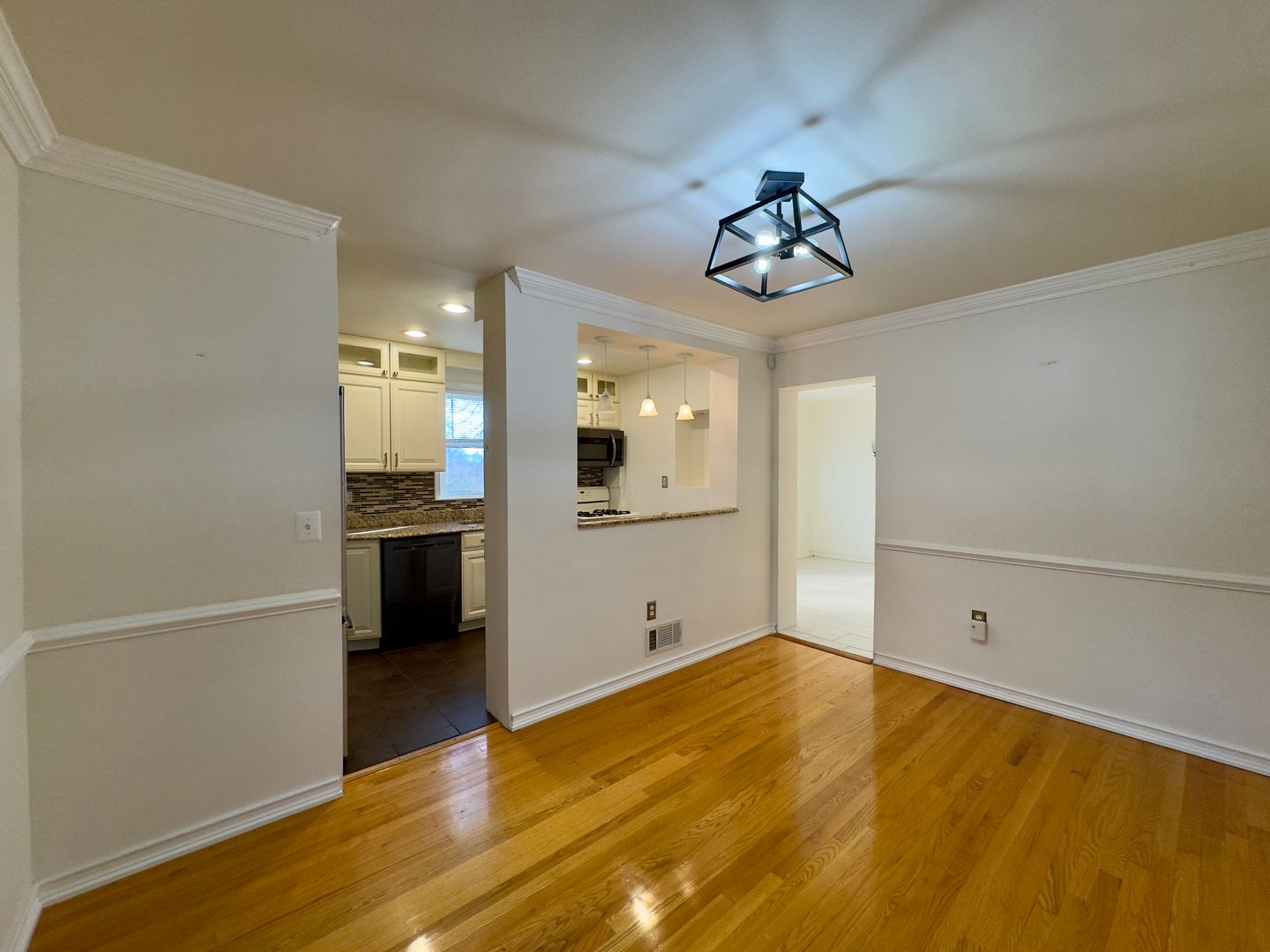 Charming 3 Bedroom/1 Bathroom in Woodring, MD!