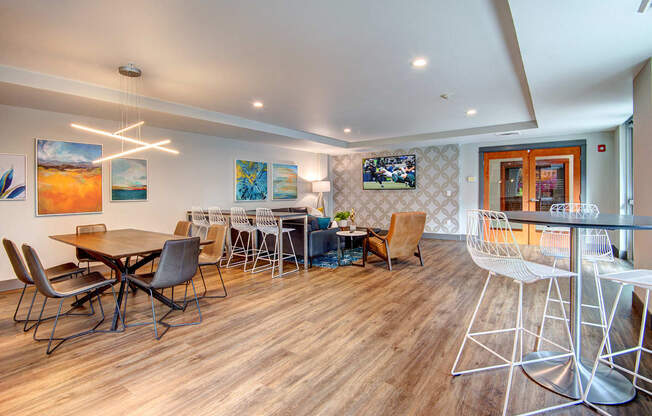 Harrington Square WiFi Lounge at Harrington Square, Renton, 98056