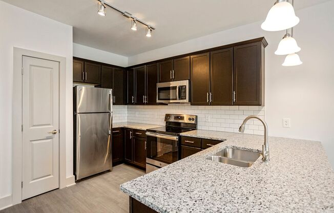 Studio, 1 bath, 560 sqft, $1,600, Unit Heritage East- Unit 110