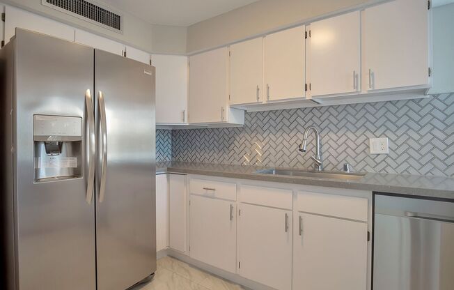 2 beds, 2.5 baths, $2,195, Unit # 3F