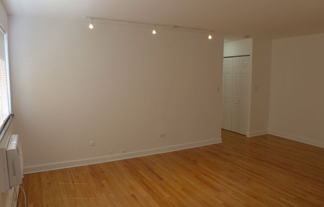 1 bed, 1 bath, 640 sqft, $1,650, Unit 501