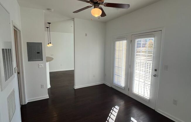 Studio, 1 bath, 637 sqft, $1,566, Unit 308
