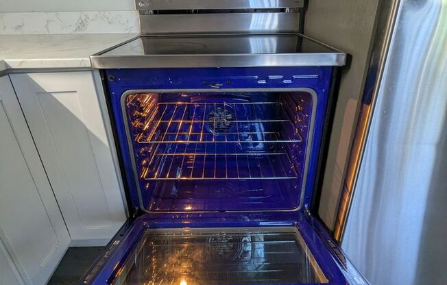 2 beds, 1 bath, 855 sqft, $1,049, Unit 3366-07