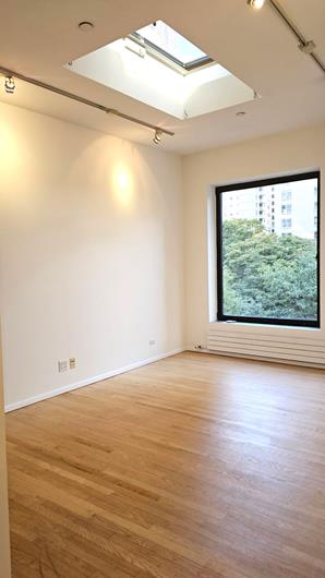 1 bed, 1 bath, $3,150, Unit 3-S