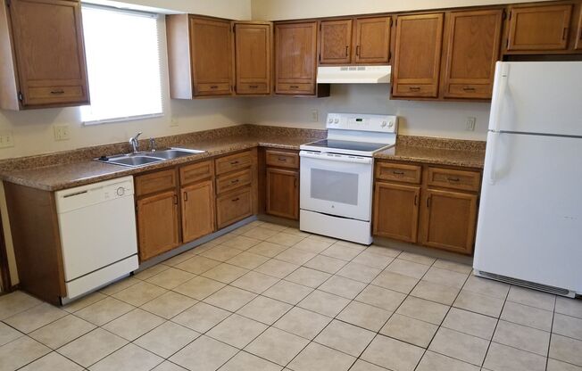 3 bedroom apartment-NW Ames close to Sawyer Elementary-no pet fees