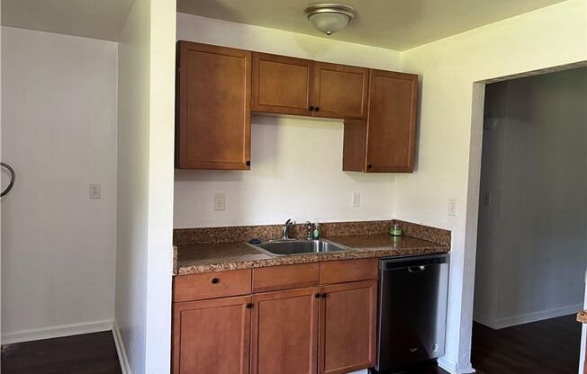 3-Bedroom Ranch in Camellia Gardens