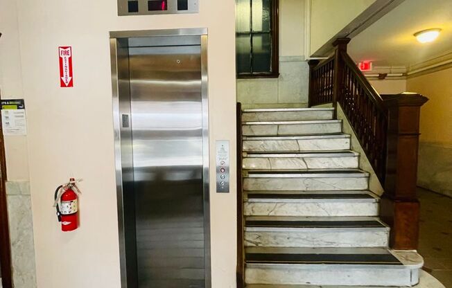 2 beds, 1 bath, 617 sqft, $2,575, Unit 28