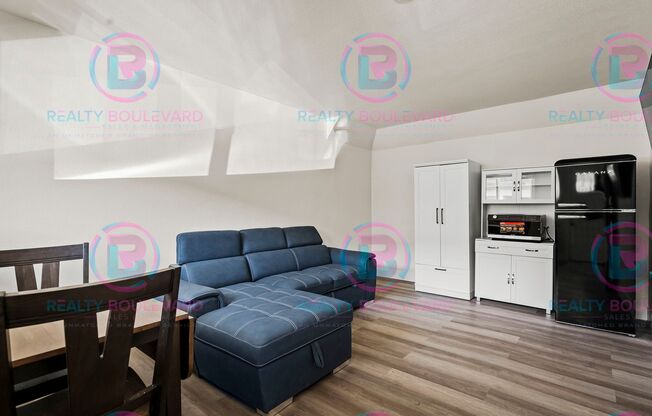 All Utilities Included Free WIFI and Free Laundry Usage -Studios & 1-Bedroom Apartments in Downtown Reno