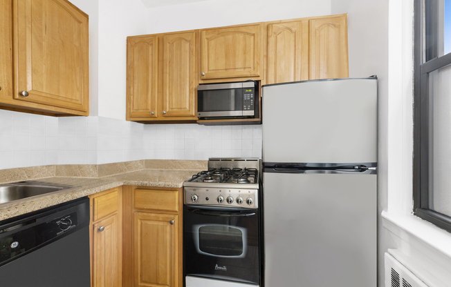 1 bed, 1 bath, $3,350, Unit 8A