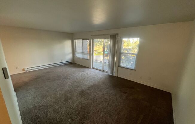 2 beds, 2 baths, 1,060 sqft, $2,995, Unit 3520 - 301