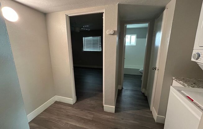 3 beds, 2 baths, 1,250 sqft, $1,995, Unit 10