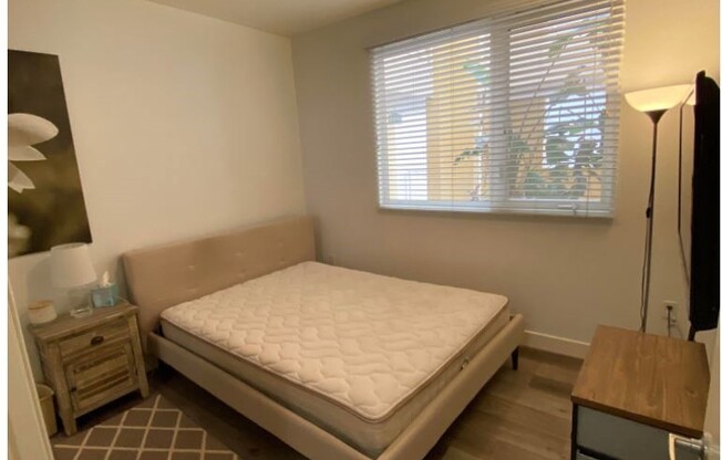 2 beds, 2 baths, 1,050 sqft, $3,100