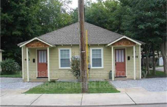 405 GRANBURY ST