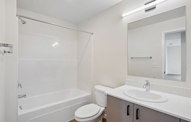 2 beds, 2 baths, 938 sqft, $2,325, Unit 201