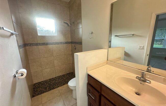 3 beds, 2 baths, $1,695