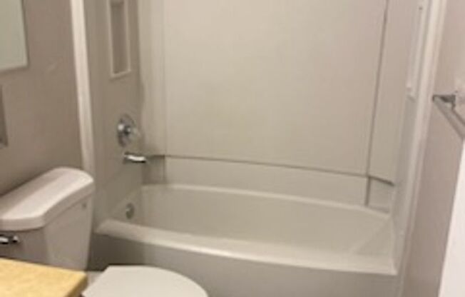 1 bed, 1 bath, 827 sqft, $769, Unit 2614-308