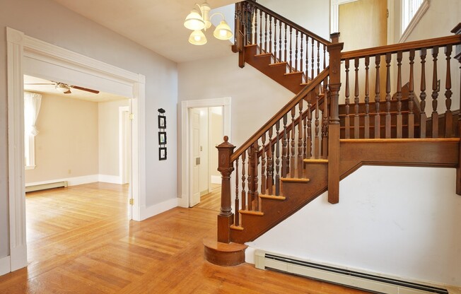 5 beds, 3 baths, 2,185 sqft, $5,000