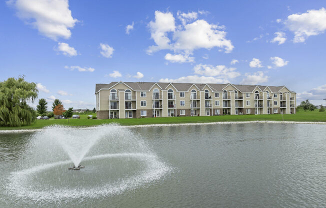 Pondside View at Hunters Pond Apartment Homes, Champaign, IL