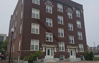 108 W 5th Street Unit 2