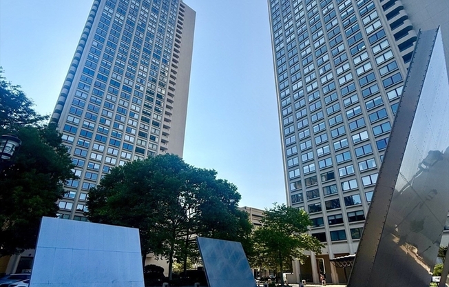 65 E INDIA WAY