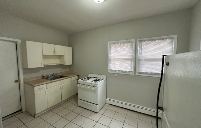 1131 MAIN ST