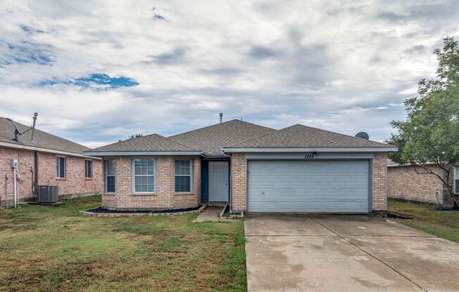 Charming 3-Bedroom Single-Story Home in Windmill Farms with Great Amenities