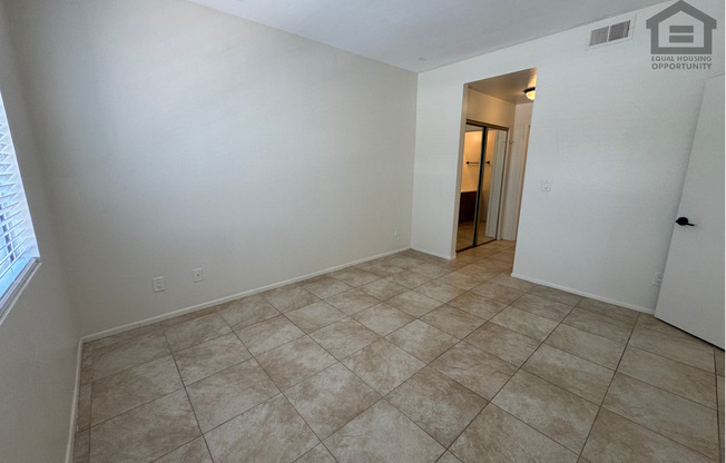 2 beds, 2 baths, $1,099, Unit UNIT 2034