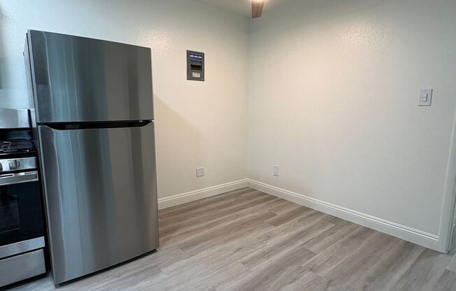 2 beds, 1 bath, 850 sqft, $2,225, Unit 9161-6