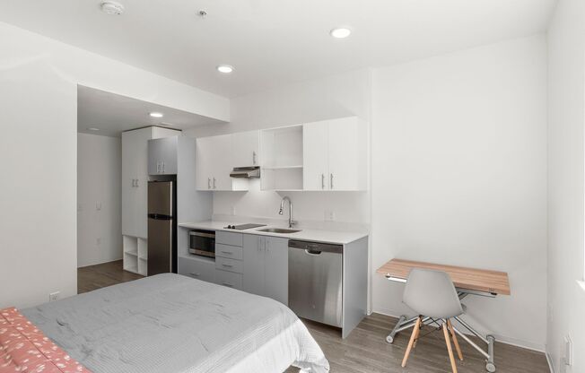 Studio, 1 bath, 252 sqft, $1,125