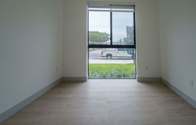 2 beds, 2 baths, 995 sqft, $3,895, Unit 105