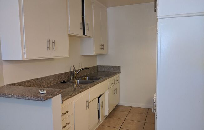 1 bed, 1 bath, 800 sqft, $2,195, Unit 306