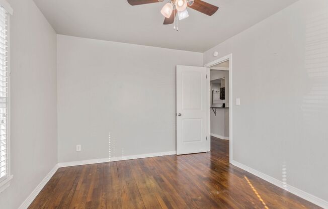 2 beds, 1 bath, 750 sqft, $1,050, Unit 1221-9