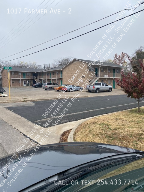 1017 PARMER AVE