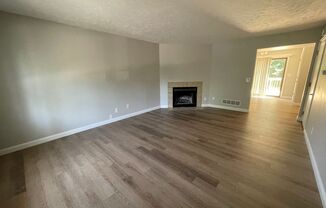 3 beds, 1.5 baths, 1,150 sqft, $1,595