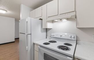 2 beds, 1 bath, 870 sqft, $1,395, Unit 14