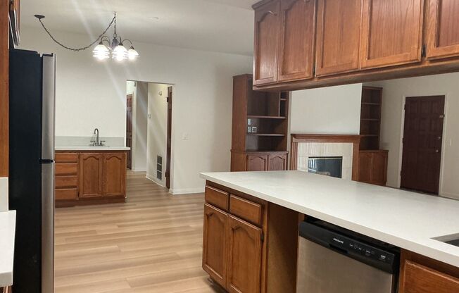 2 beds, 2 baths, 1,300 sqft, $2,850, Unit 235