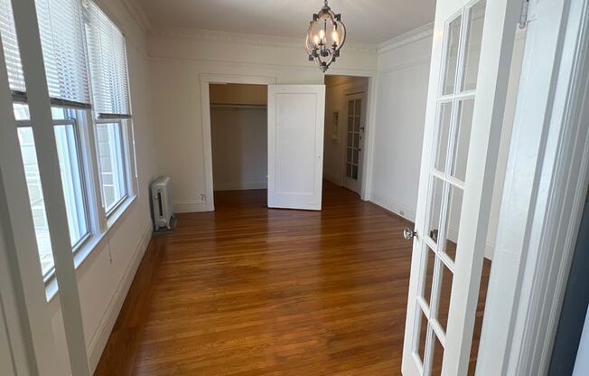 101 Cervantes Boulevard (918r)