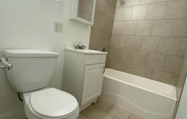 Studio, 1 bath, 9,999 sqft, $1,700