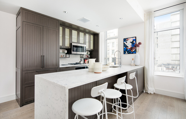 2 beds, 2 baths, $9,925, Unit 225