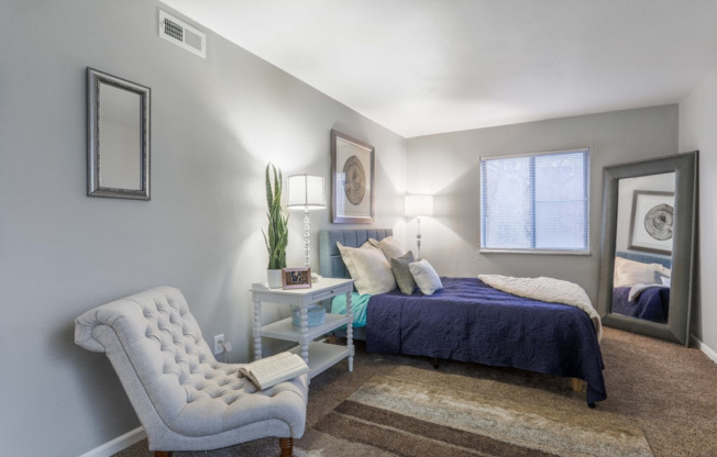 2 beds, 1.5 baths, 1,375 sqft, $1,300, Unit TH-39