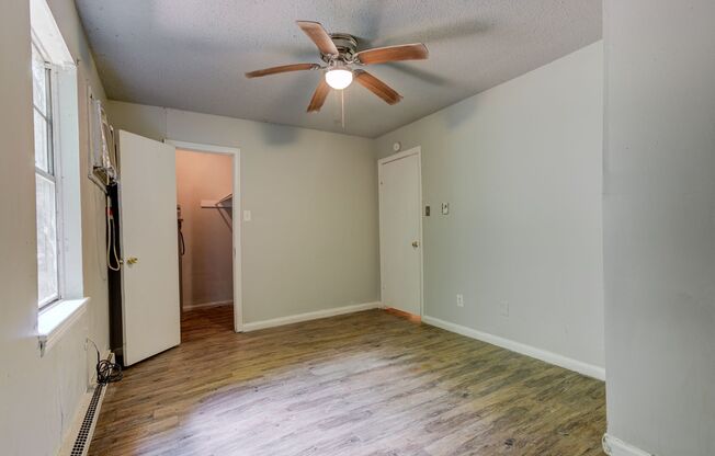 2 beds, 1 bath, 825 sqft, $775, Unit 1501 Apartment 30